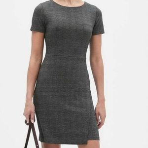 Banana Republic Grey Plaid Knit Sheath Dress size 4P